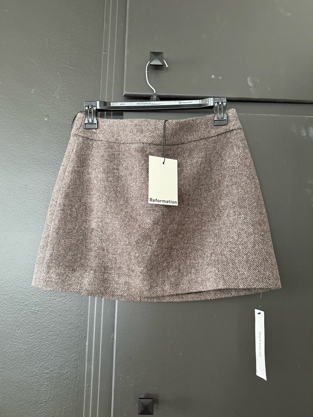 Reformation roxy skirt - Picture 3 of 4